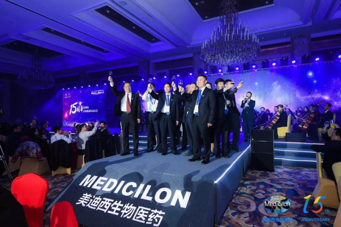 ����÷CEO�´���Я�߹��ŶӾ���