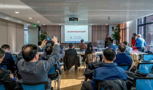 �Ϻ�ҩ���о����򾺿�����