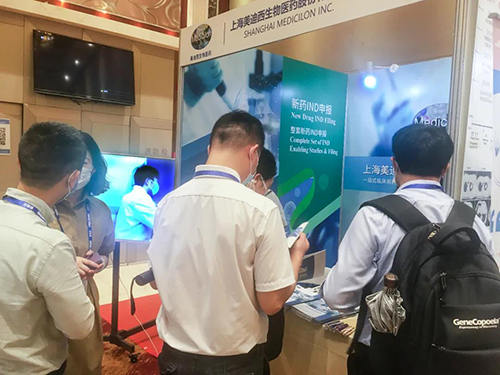 ÃÀ¸ß÷չλÕÕÆ¬ ÃÀ¸ß÷չλÕÕÆ¬