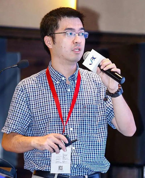 ����÷ҩ�����߼����κ���һ��ʿ