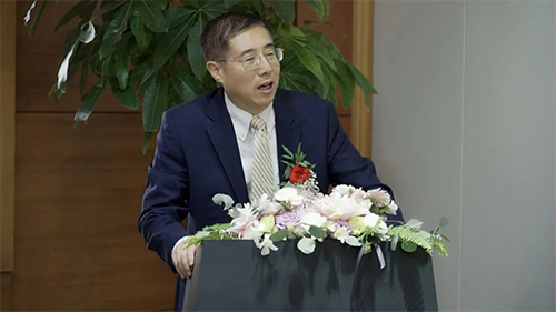 ÃÀ¸ß÷Ê×´´ÈË&CEO³Â´º÷벩ʿ