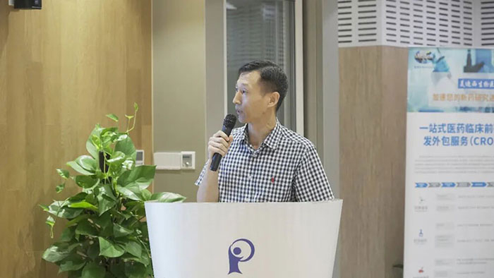 ͼ5-ÑîÏþ¶«½ÌÊÚÖ÷³Ö.jpg ͼ5-ÑîÏþ¶«½ÌÊÚÖ÷³Ö.jpg