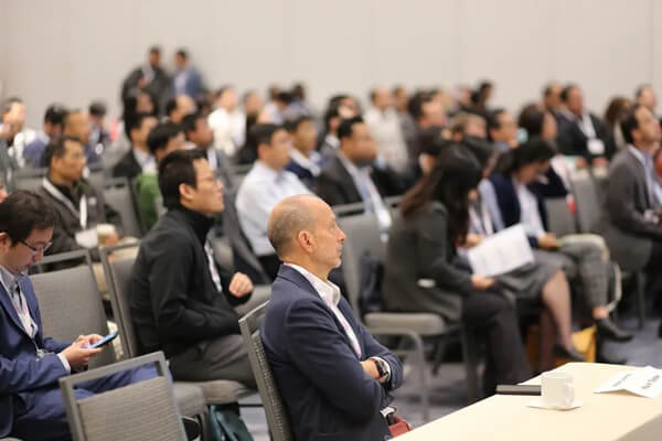 ÏÖ³¡¹ÛÖÚÈÏÕæÚÐÌý³Â²©Ê¿Ñݽ².jpg ÏÖ³¡¹ÛÖÚÈÏÕæÚÐÌý³Â²©Ê¿Ñݽ².jpg